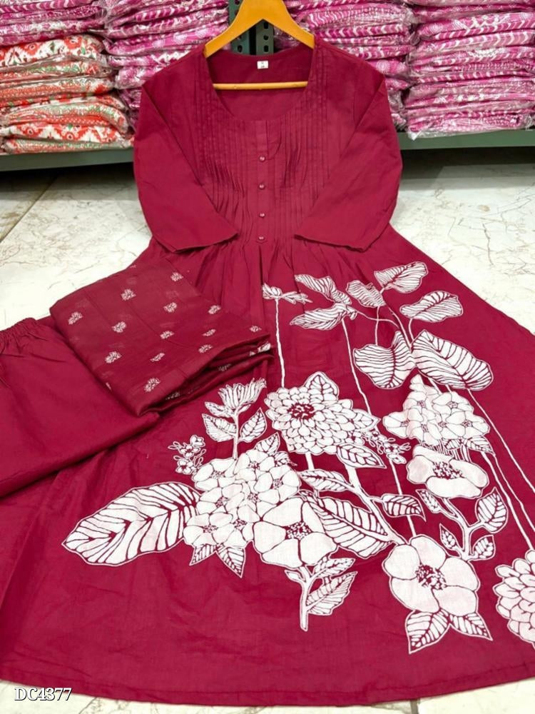 Elegant Maroon Cotton Kurta Set with Floral Accents