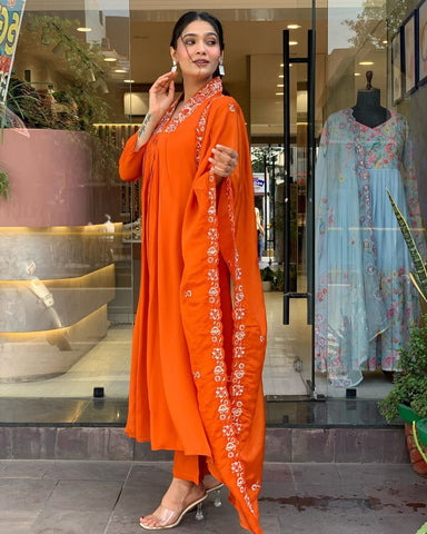 Beautiful Cotton Fabric Kurti Pant With Malmal Dupatta
