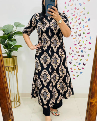 Elegant Black Ikat-Print Kurta Set
