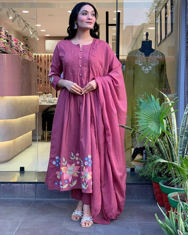 Rosewood Floral Embroidered Kurta Set