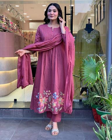 Rosewood Floral Embroidered Kurta Set