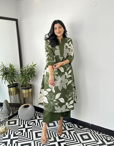 Green Floral Printed Cotton Kurta and Pant Set