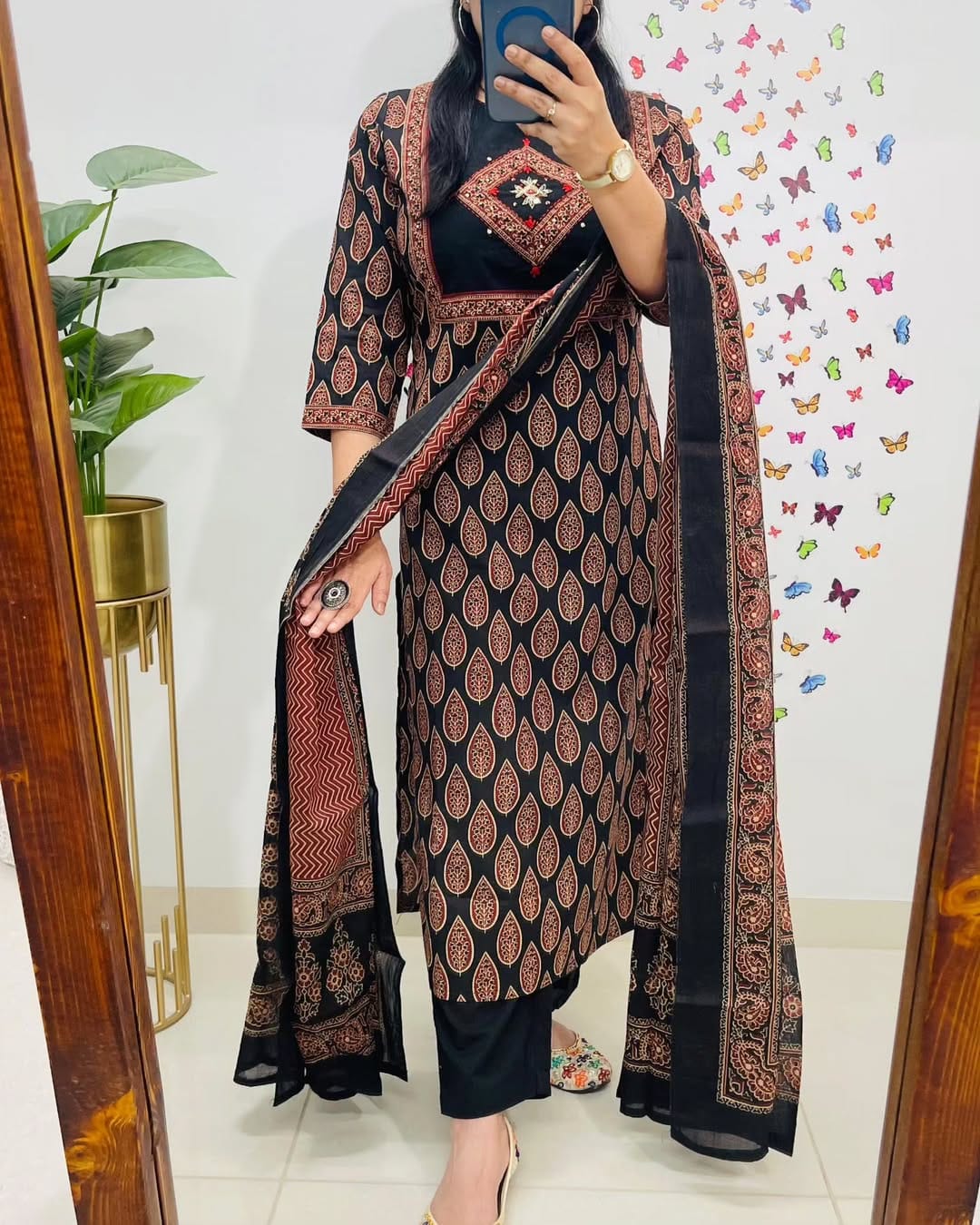 Mughal/Kalamkari Fusion Azrak bagru print kurti pant dupatta set