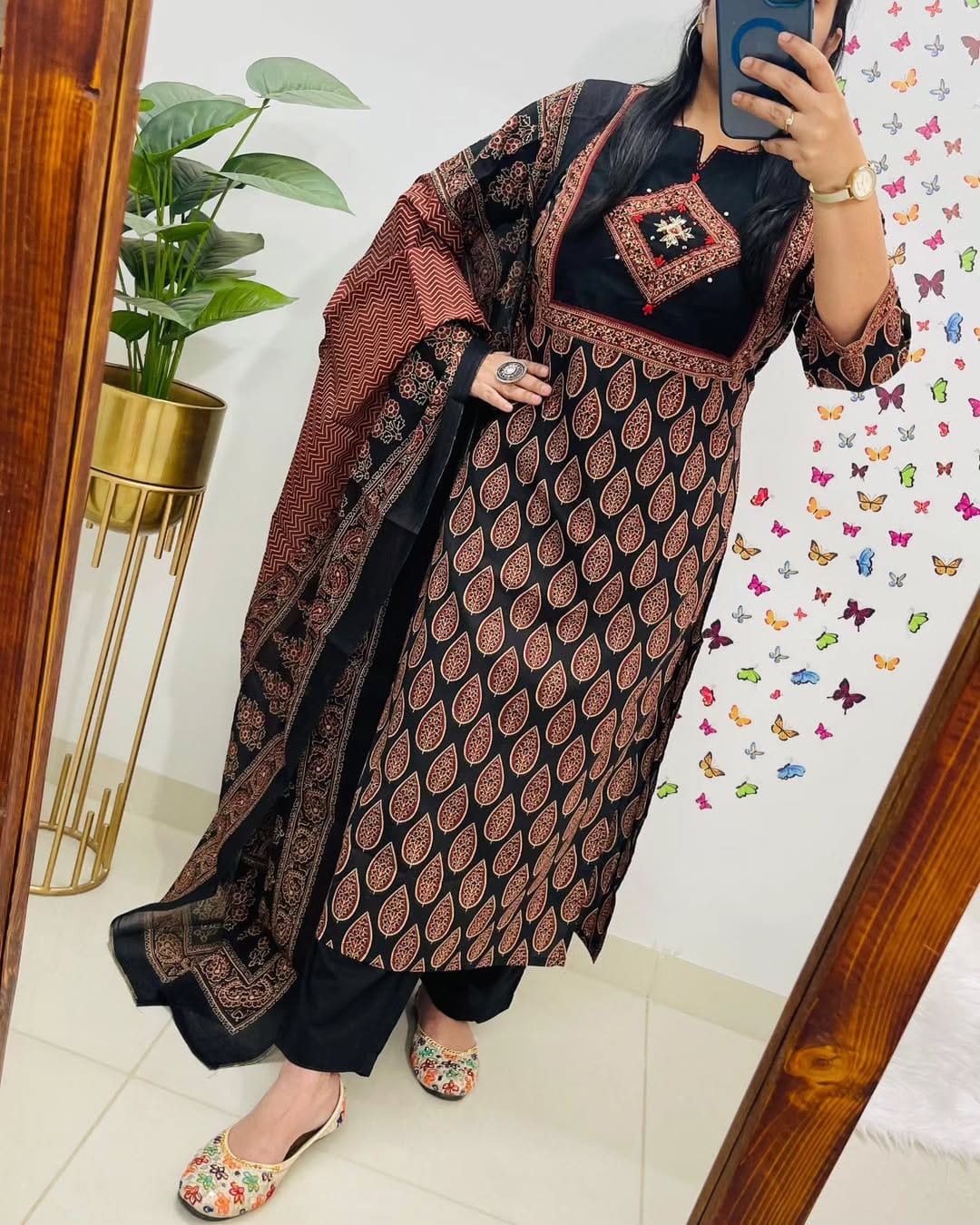 Mughal/Kalamkari Fusion Azrak bagru print kurti pant dupatta set
